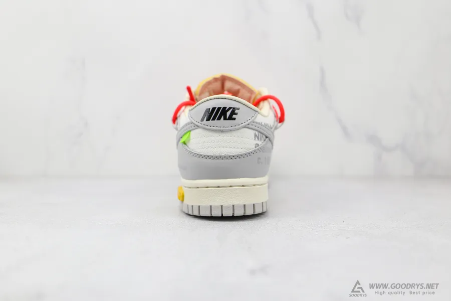 Off-White X Nike Dunk Low Lot 6 