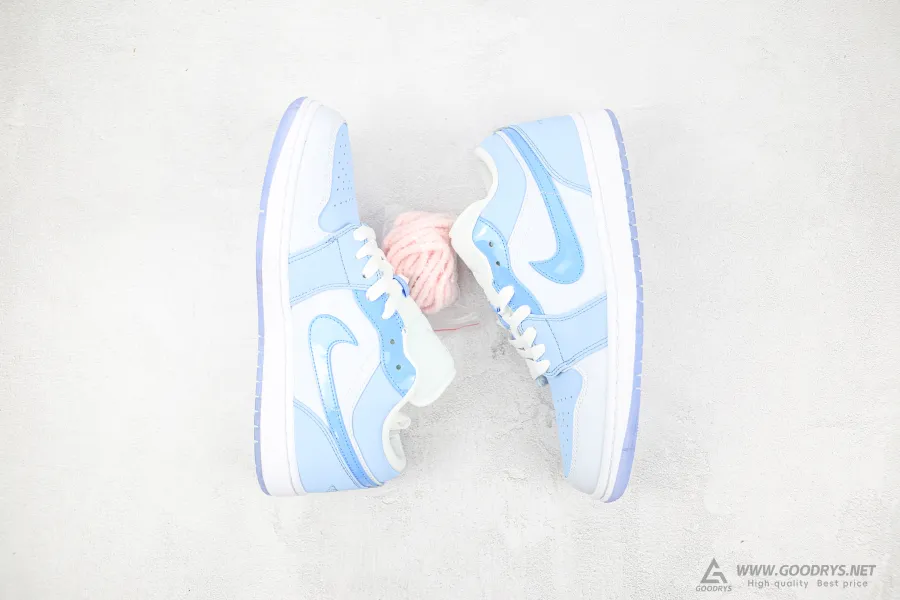 Air Jordan 1 Low Mighty Swooshers