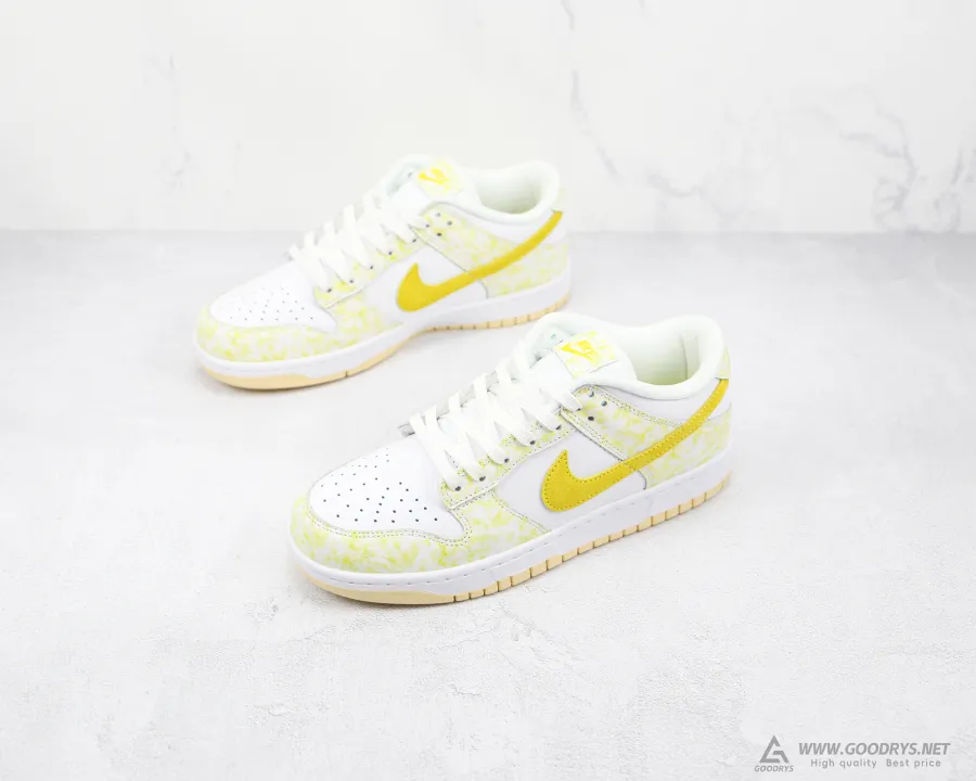 Dunk Low Yellow Strike