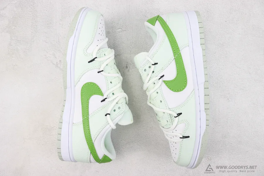 Dunks Low White Mint