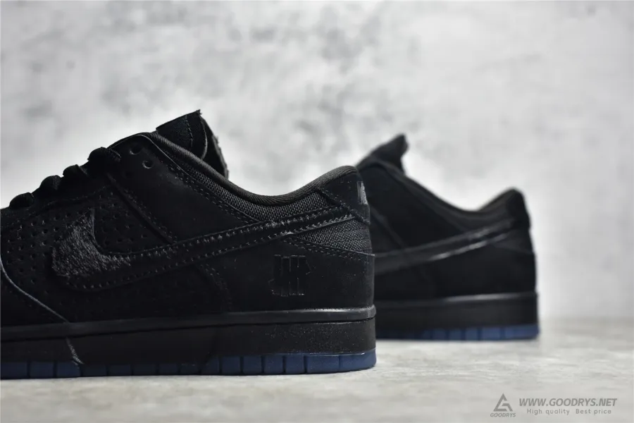 Undefeated Dunk Low  Black