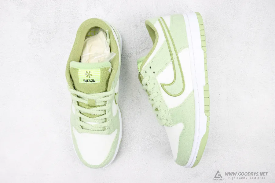 Dunk Low Wmns Fleece Pack Honeydew 