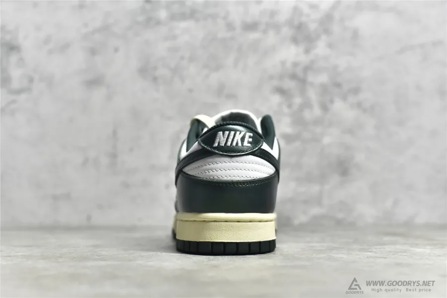 Nike Dunk Low Vintage Green  Wmns