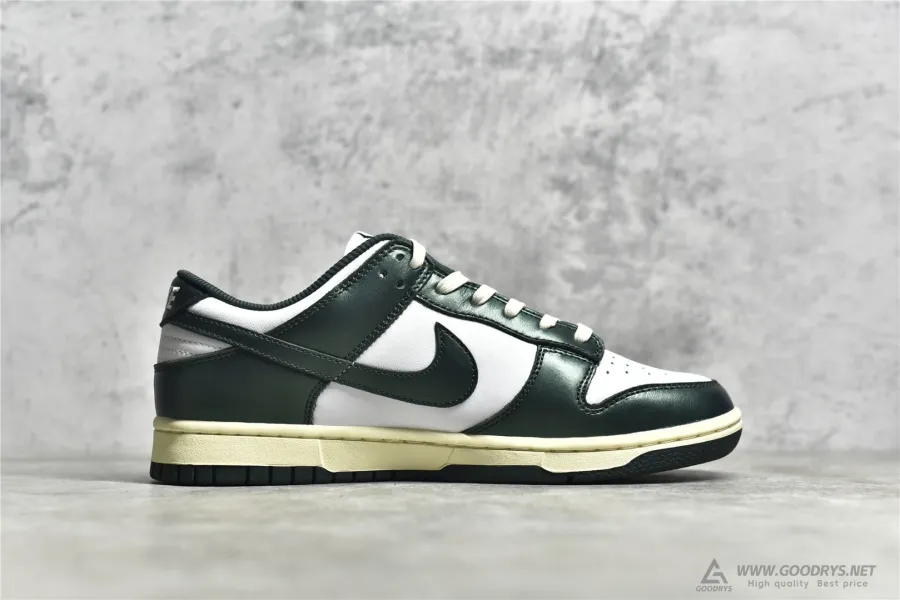 Nike Dunk Low Vintage Green  Wmns