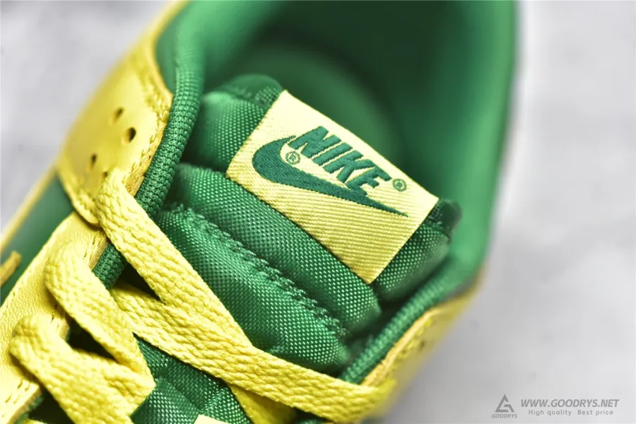 Nike Dunk Low Reverse Brazil