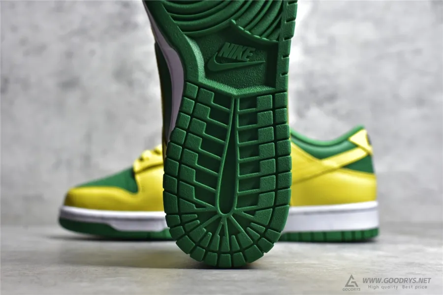 Nike Dunk Low Reverse Brazil