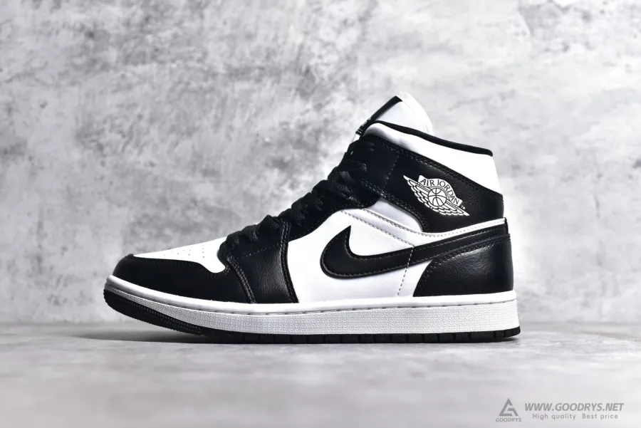 Wmns Airjordan 1 Mid Panda