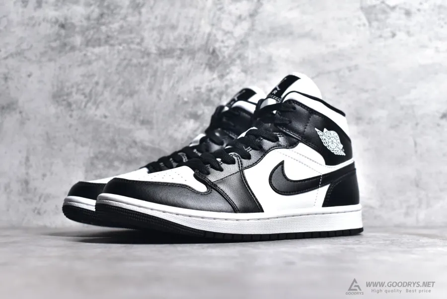 Wmns Airjordan 1 Mid Panda