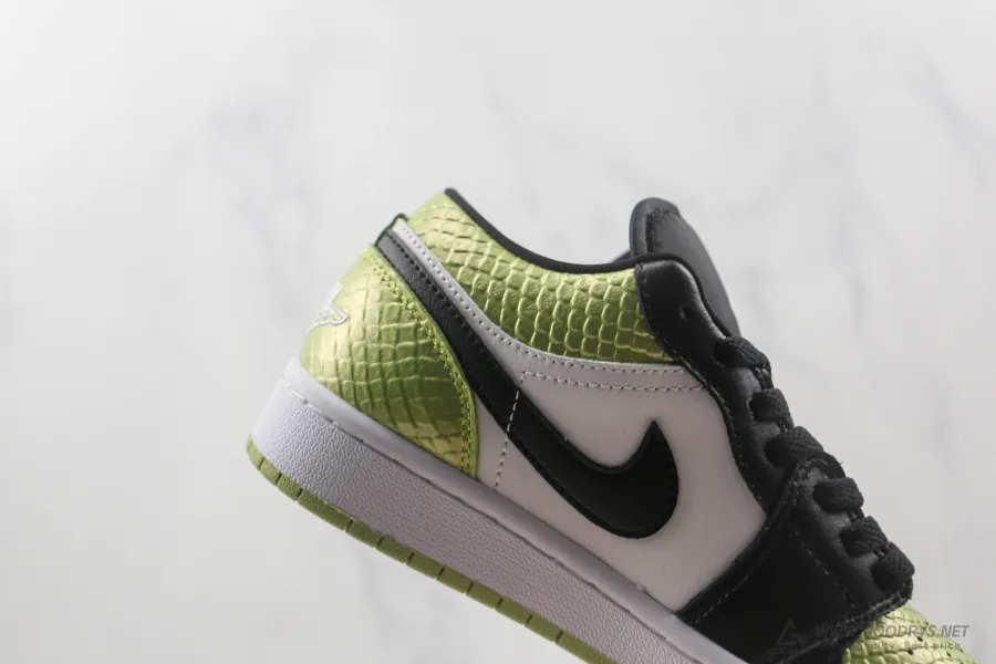 Wmns Air Jordan 1 Low Se Vivid Green Snakeskin 