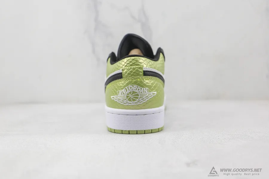 Wmns Air Jordan 1 Low Se Vivid Green Snakeskin 