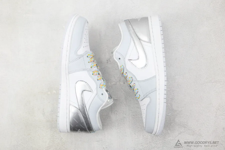 Air Jordan 1 Low Se Tear Away 