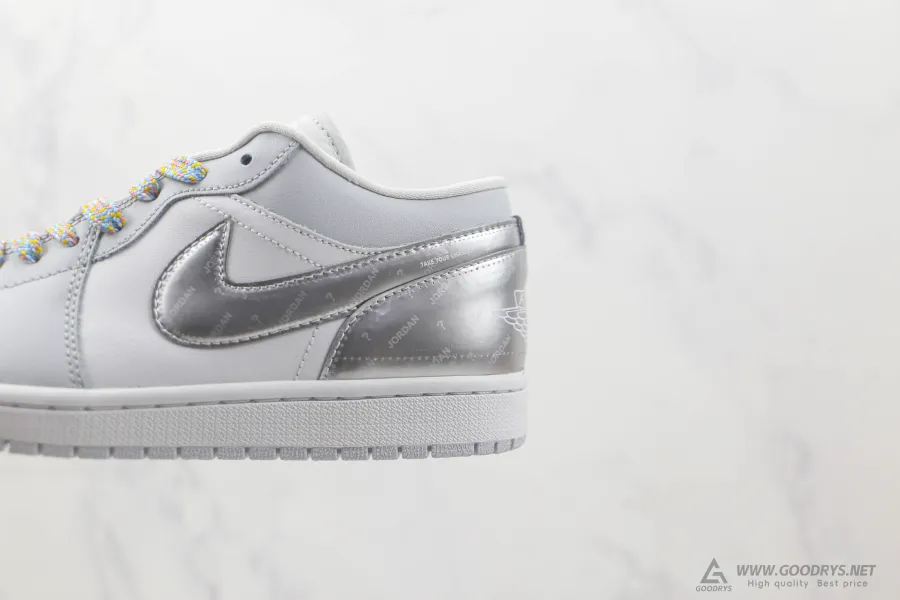 Air Jordan 1 Low Se Tear Away 