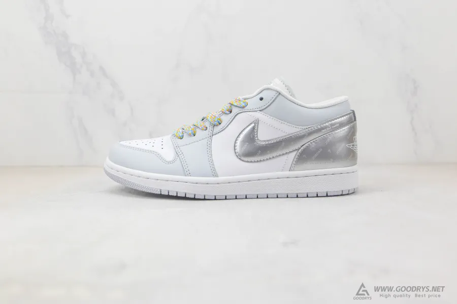 Air Jordan 1 Low Se Tear Away 