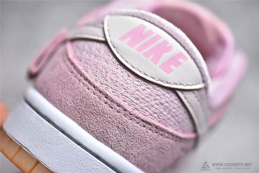 Nike Dunk Low  Teddy Bear