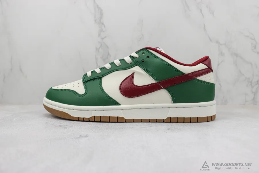 Nike Dunk Low Gorge Green