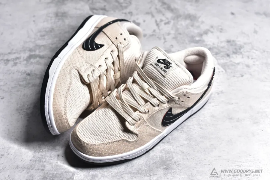 Albino & Preto X Dunk Low Sb Jiu-Jitsu