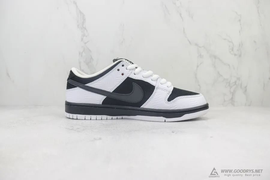 Tightbooth X Dunk Low Sb