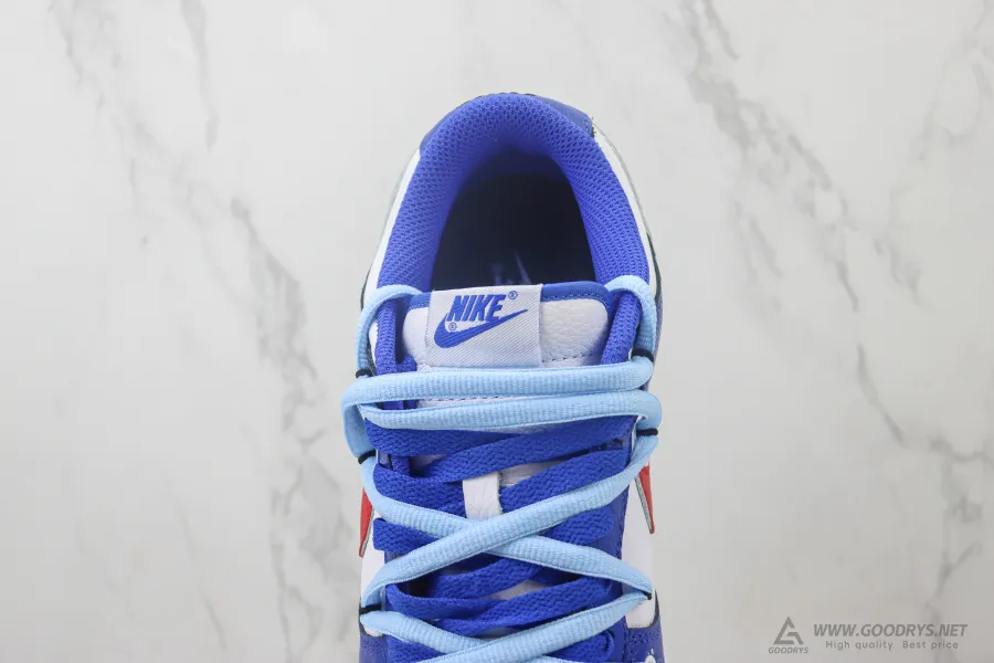 Nike Dunks Low White Black Blue