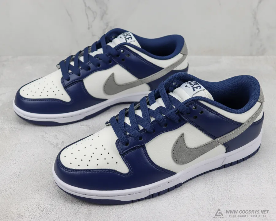 Dunk Low Midnight Navy 