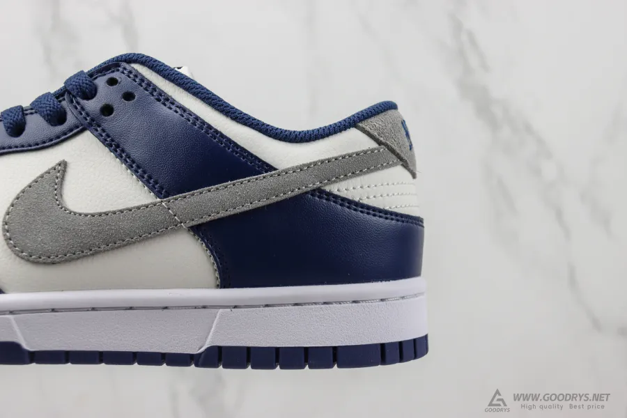 Dunk Low Midnight Navy 