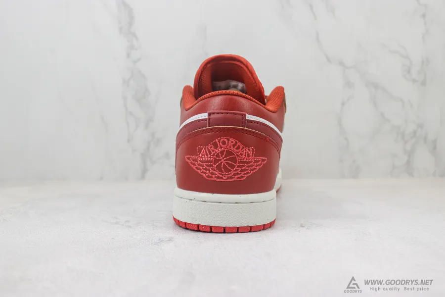 Air Jordan 1 Low Se Dune Red 