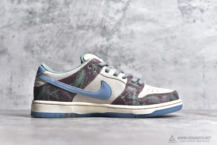 Crenshaw Skate Club X Dunk Low Sb