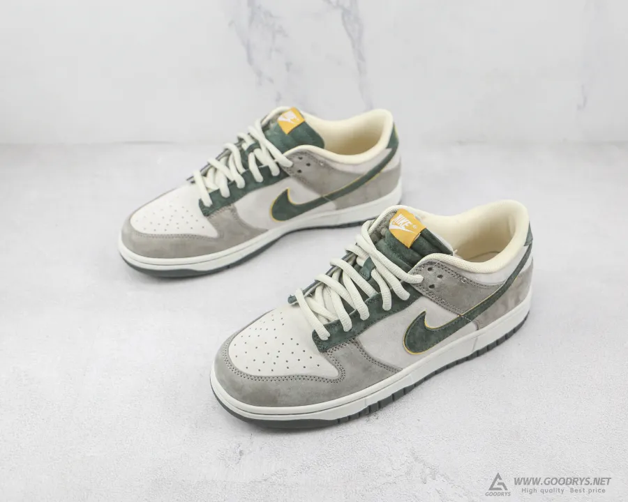 Dunk Lows Grey Brown Green