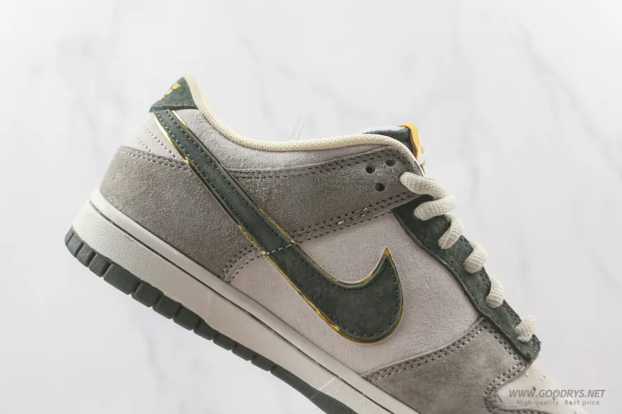 Dunk Lows Grey Brown Green